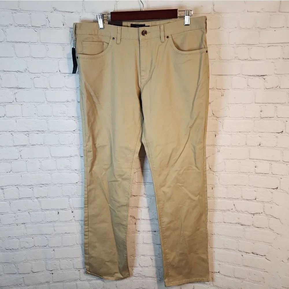 Men's Black Brown 1826 "Tailored Fit" khaki pants, size 34 X 32
